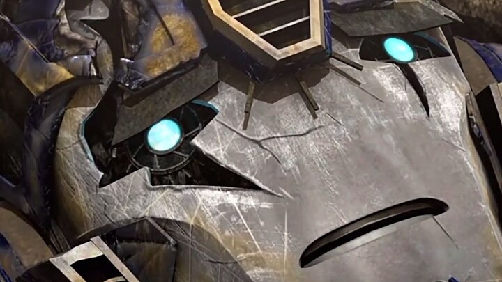 The appearance of Master Titanium will mean either the fall of Optimus Prime or the rebirth of Optim