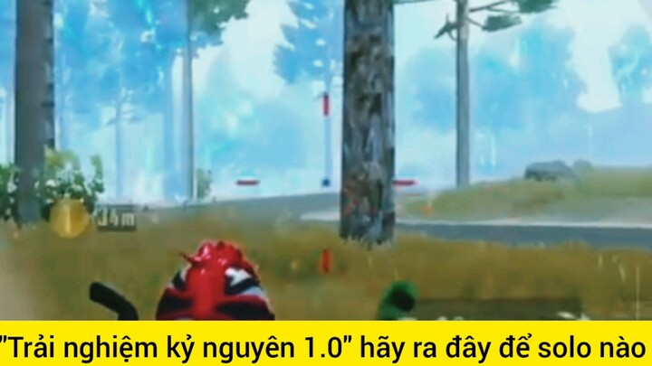 chơi game cùng người lạ nhưng lại rất thân quen và pha cầm chảo chơi