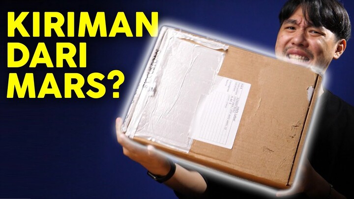 DAPET KIRIMAN BAJU DARI MARS?? | The Future Is On Mars Review