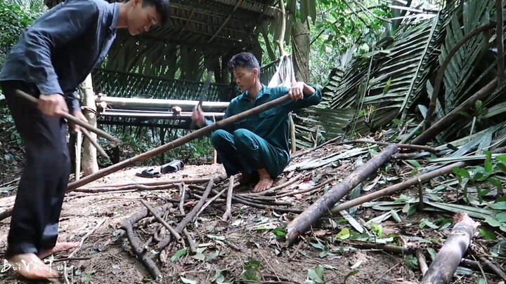 Sinh Tồn trong Rừng hoang (tập 3)✯Đi Bắt Ốc Đá ✯ Bữa Ăn Đầu Tiên Trong Rừng