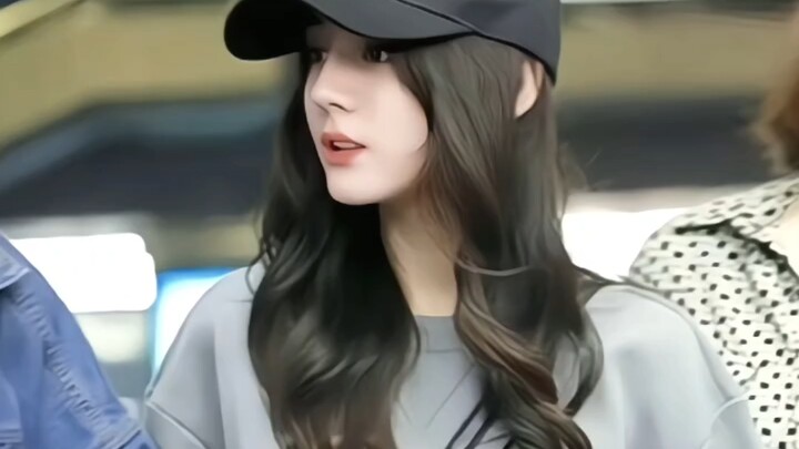 Phun không nổi, chị này đúng là mỹ nhân ngọt ngào đời đầu!