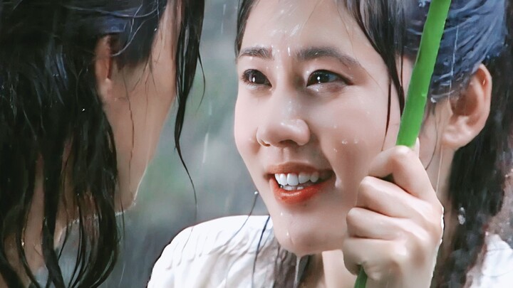 True to its name, this single-side braided ponytail is so gorgeous and dewy!