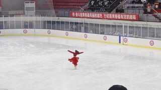 花样滑冰&云之羽《赐梦》+《头发乱了》哈尔滨体育学院第三十五届冰上运动会开幕式女子单人滑表演⛸️
