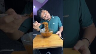 KOREAN SPICY NOODLES || PARANORMAL ACTIVITY 🧟‍♀️ #bhoot #koreanfood