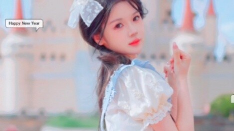 Xiao Jiu｜Is it okay for a little idol to be so sweet when she dances a house dance for the first tim