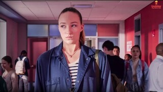 Tall Girl Bullied Her Entire Life Until She Decides To “Stand Tall”