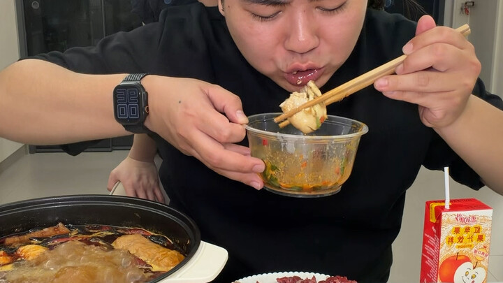 Hot Pot Edition: You Eat, I Guess