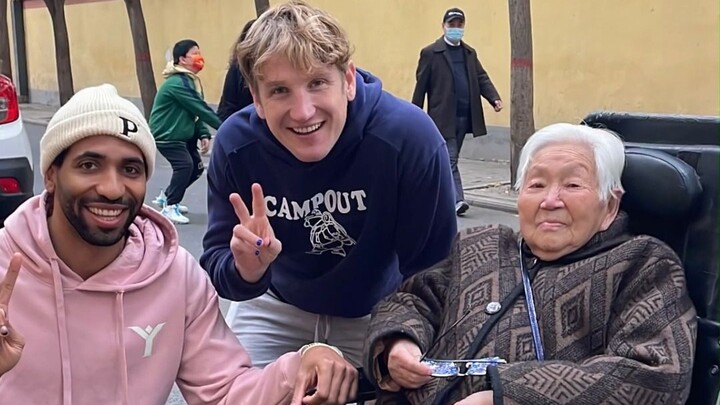 Di toko kecil di sebuah lorong ini, mereka bisa memasak “ba chan’er”, dan di akhirnya aku bahkan ber