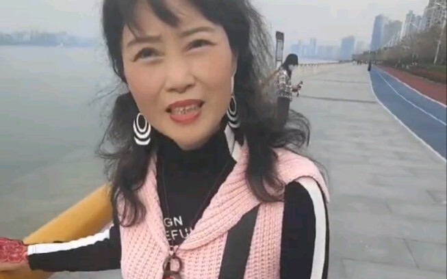 Bibi Wang menipu saya, oke, generasi ini, langsung saja,