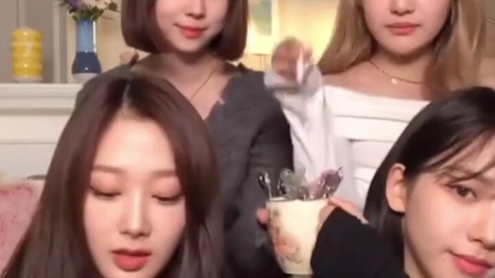 เอสปา: แก๊งเพื่อนแท้ชวนซึ้งก็ไม่ขึ้นสักนิด