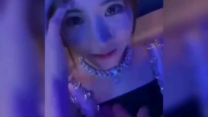 这几个姐姐好像都有故事啊