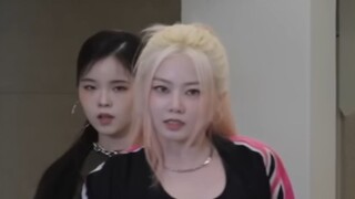 XG - GRL GVNG Practice Room HINATA focus Self-cut straight shot