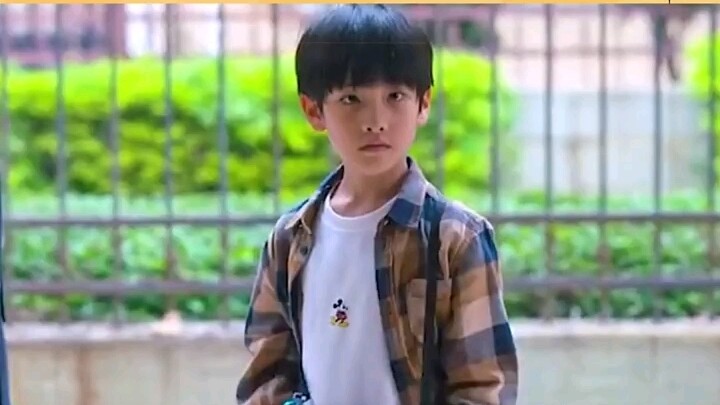 I, Long Aotian, swear to protect Young Master Liu Bo’er with my life!