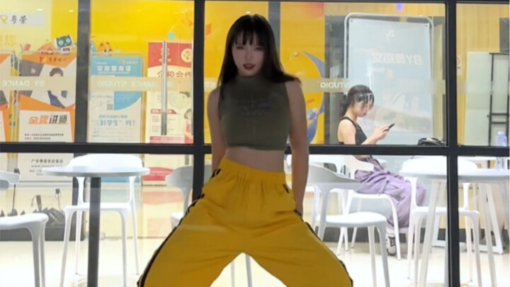 保持身材的秘诀就是不吃男人画的饼