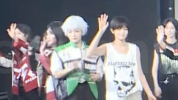 【Nai Bao】Love is the fall of free will; there's no denying she cares deeply about her.