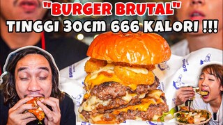 BURGER BRUTAL TINGGI 30cm + 666 KALORI  TERSEMBUNYI DI SKATEPARK