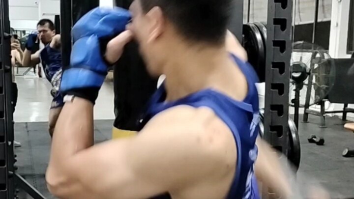 เตะสูงซ้าย-ขวา วัยกำลังฉกาจ,ฉกรรจ์ (วันที่28 มีนาคม 2569)