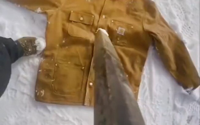 Chào bạn, sản phẩm Carhartt đã được làm cũ theo yêu cầu của bạn, sẽ được giao hàng sau…