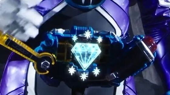 The skill display of the energy bottle in Kamen Rider Build,
