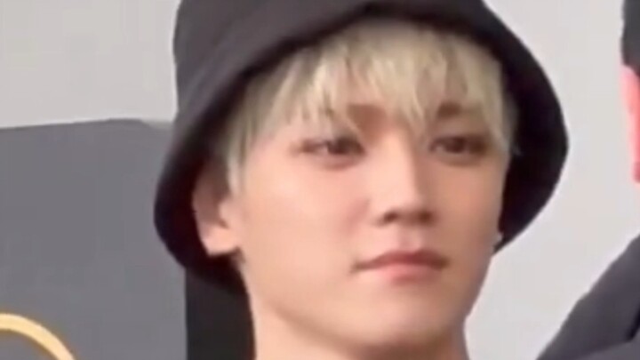 Taeyong: Bro, do you really want me to give you a look of disappointment?
