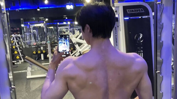 【ไช่ เฮิงหยวน】ทายถูกไหม! ไช่ เฮิงหยวนที่คุณไม่รู้จัก! ไหล่กว้างเอวเล็กแบบประตูคู่ มาดูกันว่าเขาเป็นส