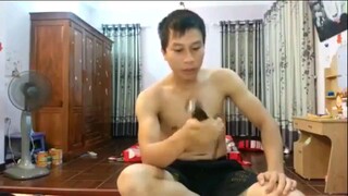 Không ai chơi ngu bằng anh ...