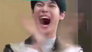 【เอ็นซีที คิมโดยอง】กลัวอาจารย์เมียวจะกินผมเข้าไปทั้งตัวเลย