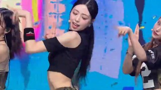 【ITZY】230824 trở lại sân khấu hát BÁNH!