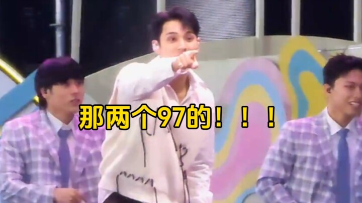 珉奎：快告诉我做什么动作啊！（急）