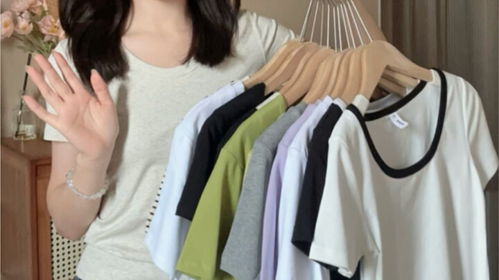 Straight shoulder, non-exposing waist, short sleeves