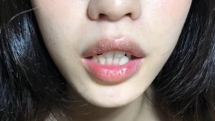 【余轩】这口红擦出了电音的感觉~
