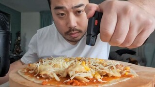 ASMR Chicken Tortilla Pizza Bianca🐔🍕 (NO TALKING) - Sensitive Sounds Of Eating, Cutting & Torching