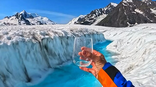 Đến thăm dòng sông băng Alaska trong sách giáo khoa địa lý, chỉ để được uống một ngụm nước sông băng