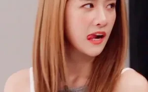 โลดโผน