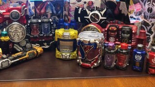 Kamen Rider Build full set of belts and upgrade props to play with!! The guy exclaimed: It’s so exci