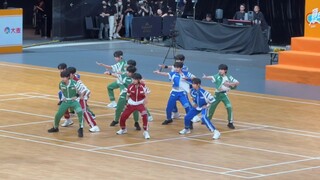 [cr:vb اقترح إلغاء يوم الاثنين] هذه أنا، أول مرحلة عامة غير متصلة بالإنترنت لـ Chen Yiheng