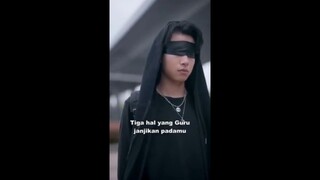 Pria itu dipermalukan oleh istrinya tetapi ia ternyata menjadi dokter ajaib Wanita itu menyesalinya
