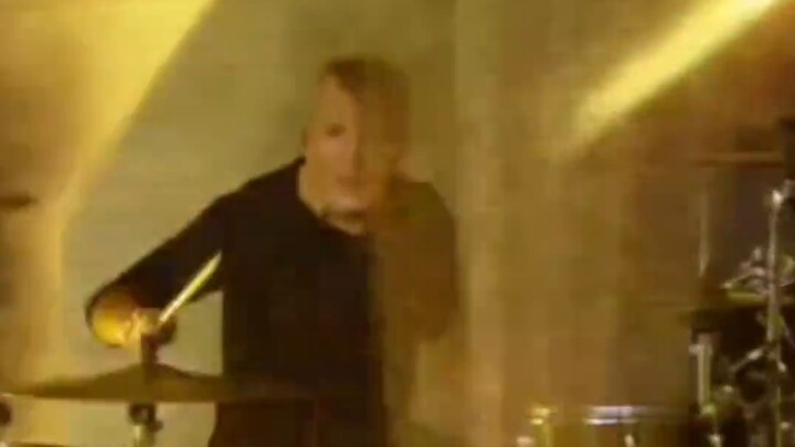 Chef's pride! jojo appeared at station B’s New Year’s Eve party