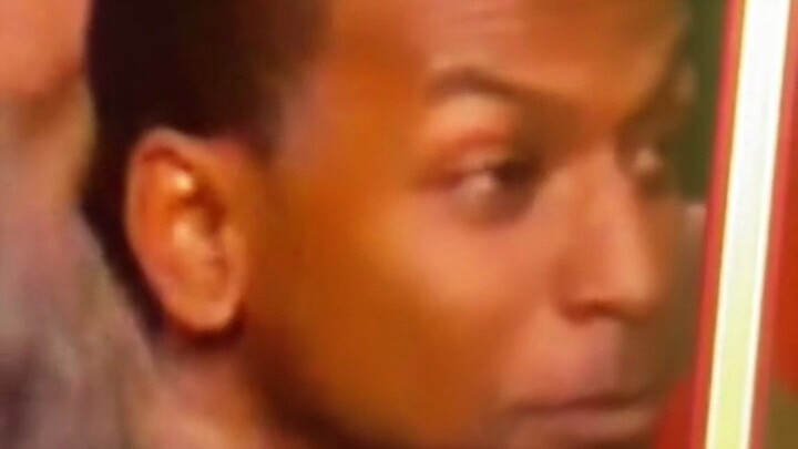 【ฉันฟังซุบซิบ】เพื่อนสนิทเล่าเรื่องซุบซิบให้ฉันฟัง หวังว่าปฏิกิริยาของฉันจะเป็น: