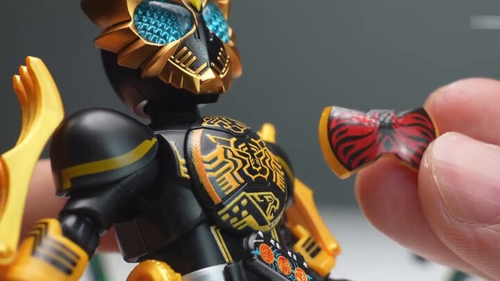 It's a bit spectacular... 20 Kamen Riders at once... Oz is exhausted! Unboxing the fourth batch of K