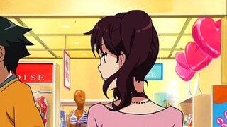 Hikigaya: Why is the clerk looking at me?