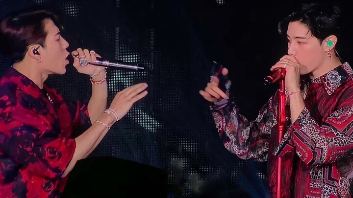 【مارك وجاكسون】عندما يغنّيان معًا أغنية OMW، الأمر حقًا جميل!