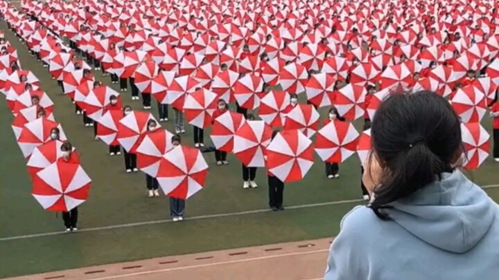 พิธีเปิดการแข่งขันกีฬาของวิทยาลัยอาชีวศึกษาเมืองแรคคูน