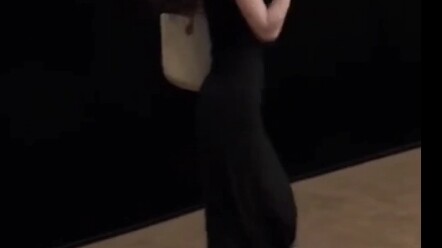 Thà tự mình kiếm vạn lượng vàng còn hơn nâng đỡ chí lớn của người khác. Chim loan bay cùng phượng, v