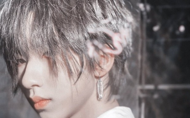 【He Junlin】The straight-shot cover of "Hero" on Weibo's official account has already surpassed 8.7 m