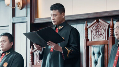 Công lý có thể đến muộn nhưng sẽ không bao giờ vắng mặt.