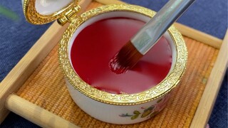 "Tiga buku dan enam upacara, mahkota phoenix dan jubah pengantin, sepuluh mil riasan merah"