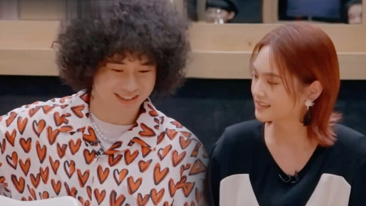Rainie Yang & Zeng Bite: Acapella Performance of “The Rings of Time” — You’ll Be On Your Knees From 