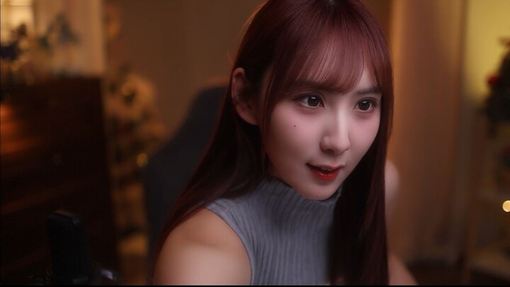 "Si Kucing Besar Tak Terkalahkan" mencubit-cubit, mengencangkan-encangkan