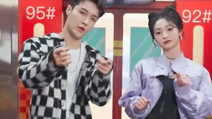 Zhang Yixing and Zhou Jieqiong have, within the Chinese entertainment industry, more or less fallen 